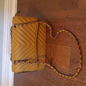 Mustard chain linked shoulder bag